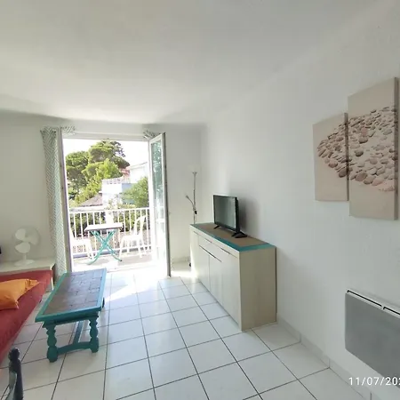 3mn De La Et 10 Mn Du Centre A Pieds Calme Et Agreable *