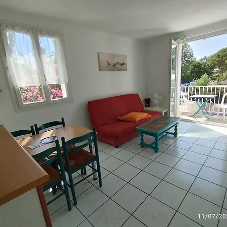 3mn De La Et 10 Mn Du Centre A Pieds Calme Et Agreable Apartment Canet-en-Roussillon